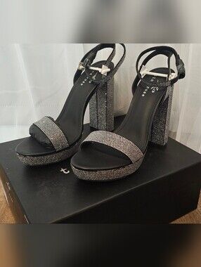 Tina Rose Darby Black Rhinestone Platform Block Heel Sandals Size 8